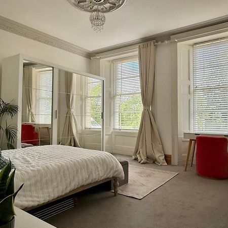 Entire Apartment By City Centre & Harbourside Bristol Extérieur photo