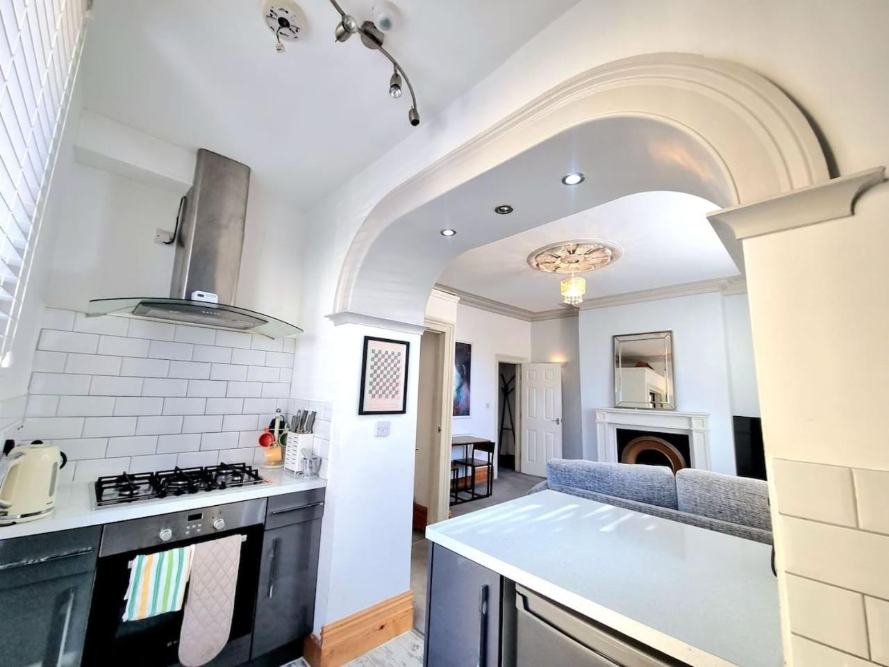 Entire Apartment By City Centre & Harbourside Bristol Extérieur photo